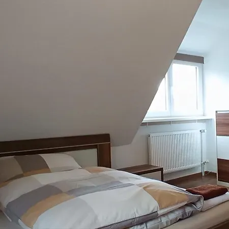 Apartment Michelle Mit Balkon 1-6 Pers