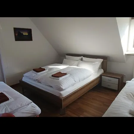 Michelle Mit Balkon Fuer 1 - 6 Personen * Warmensteinach