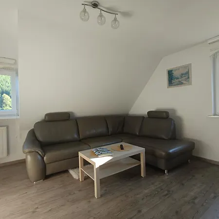 Michelle Mit Balkon Fuer 1 - 6 Personen * Warmensteinach